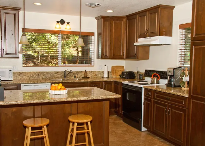 Cedar Ridge Retreat Lake Almanor